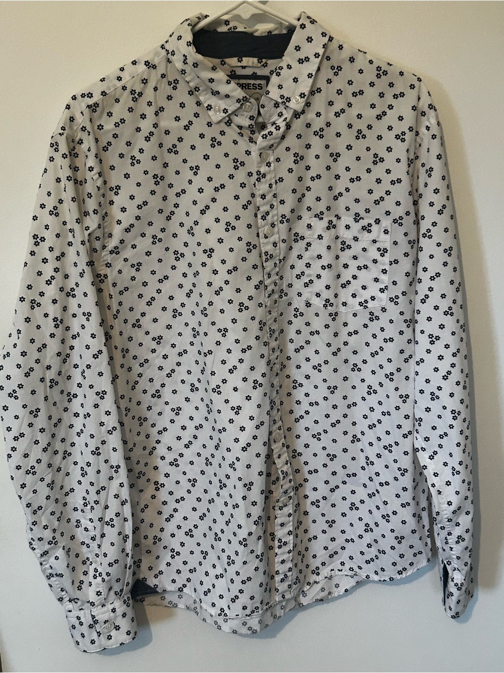 Express Men’s White Floral Button-Up Shirt Large